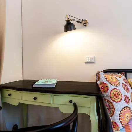 Snug With Private Courtyard M0270422677 * Венеция