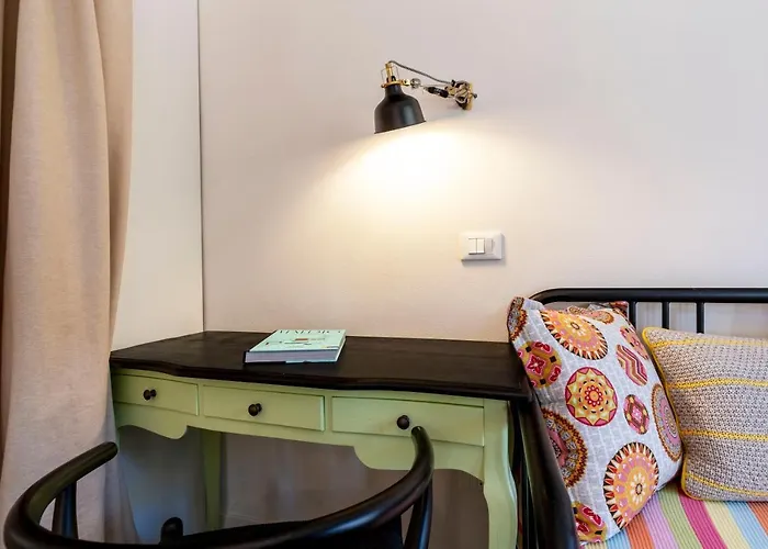 Snug With Private Courtyard M0270422677 * Venedig