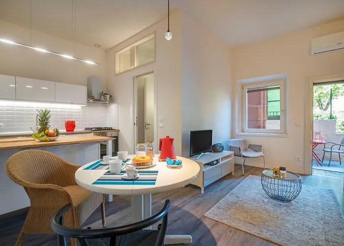 Snug With Private Courtyard M0270422677 * Venedig